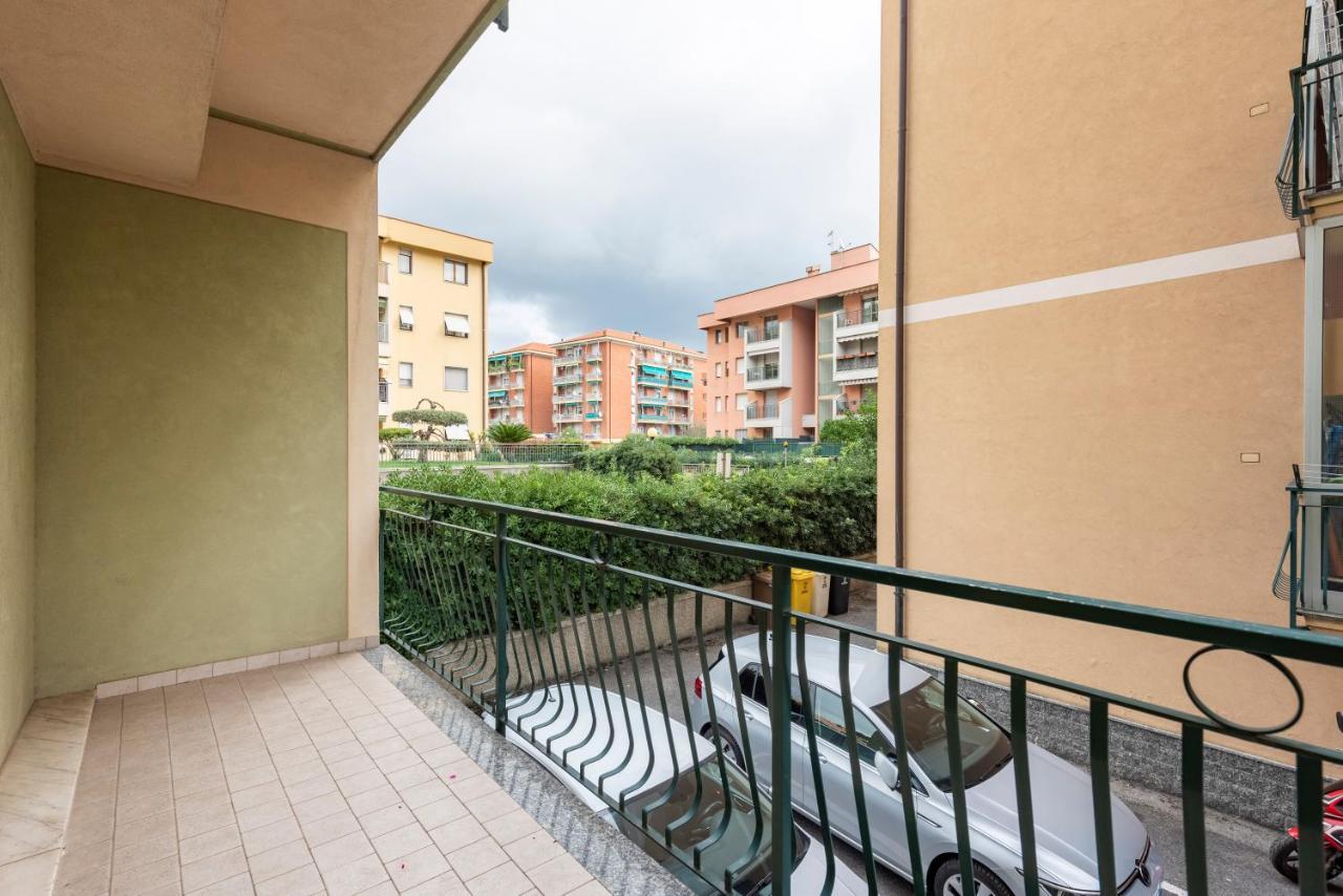 Joivy Cosy Flat With Parking In Кьявари Экстерьер фото